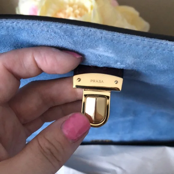 Rare PRADA Etiquette Patchwork Python Shoulder Bag - Picture 7 of 16